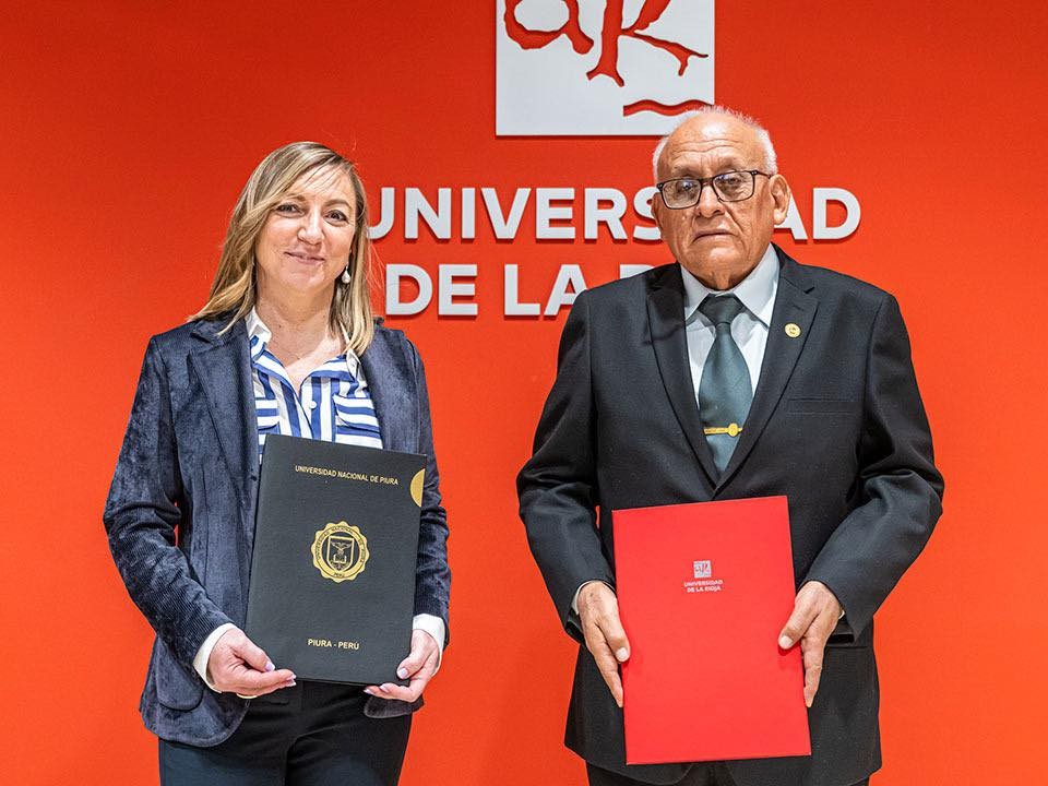 Rector (e) UNP firma nuevo con Universidad de La Rioja (España)