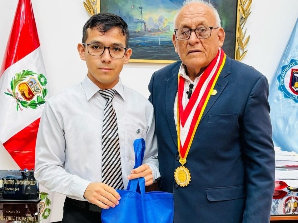 Egresado de Escuela de Química UNP ocupó primer puesto en Programa de Extensión Universitaria de OSINERGMIN
